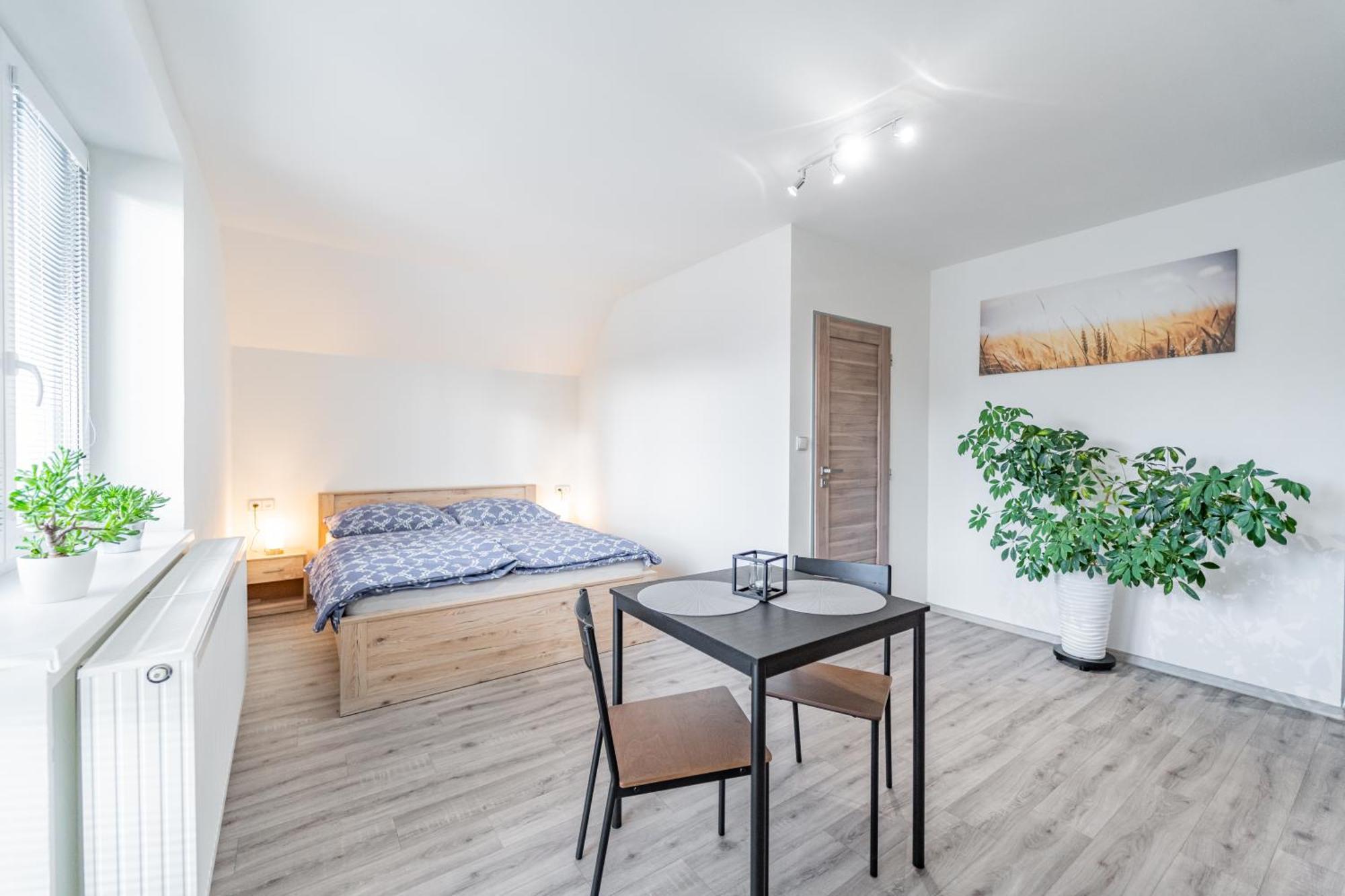 Apartmany Tera Miletín Zewnętrze zdjęcie